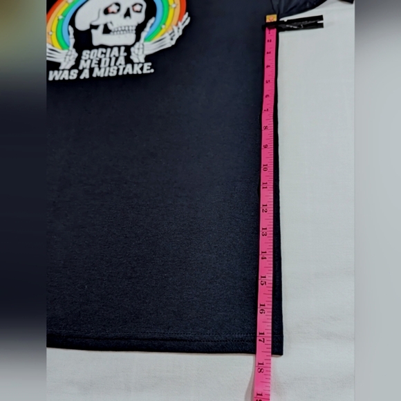 🆕 "Social Media Was A Mistake" Graphic Tee (M) - Picture 7 of 10